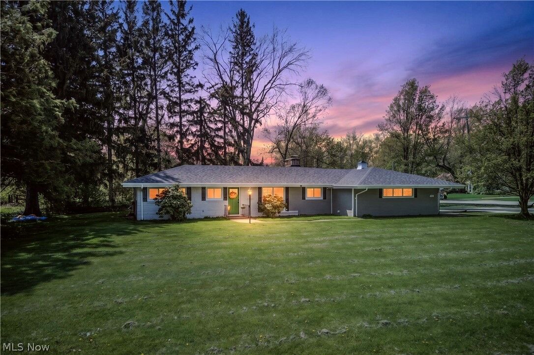 Property Photo:  8078 Mentor Avenue  OH 44060 