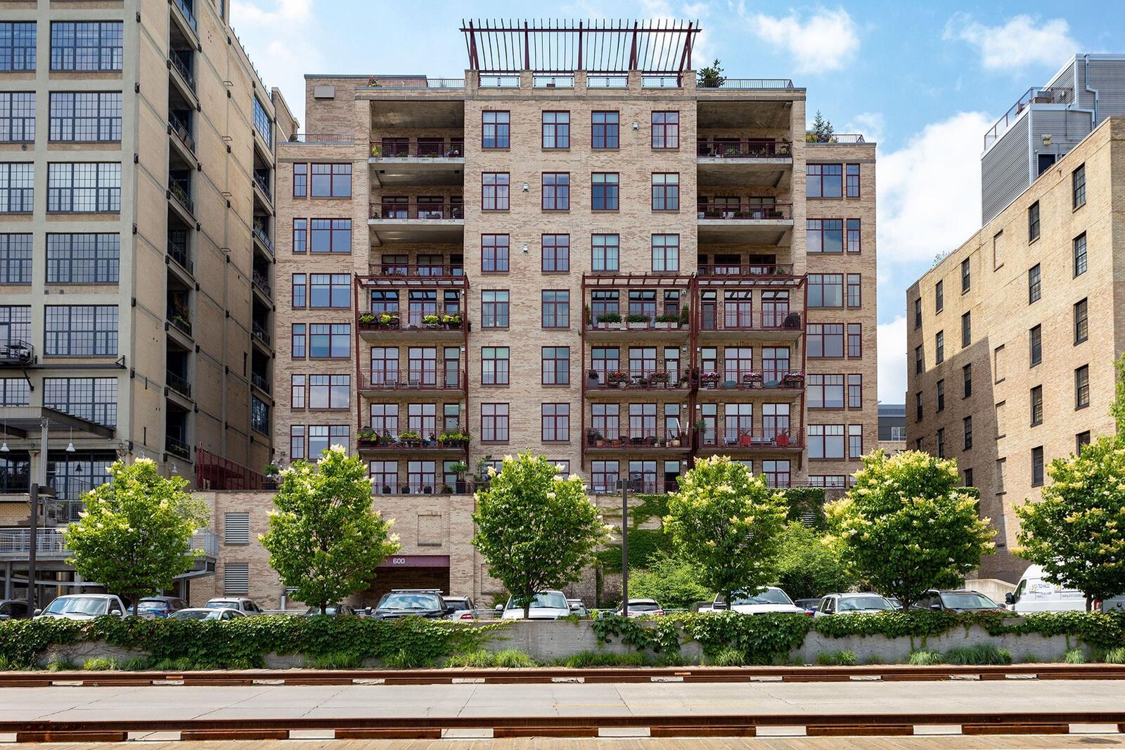 Property Photo:  600 S 2nd Street S405  MN 55401 