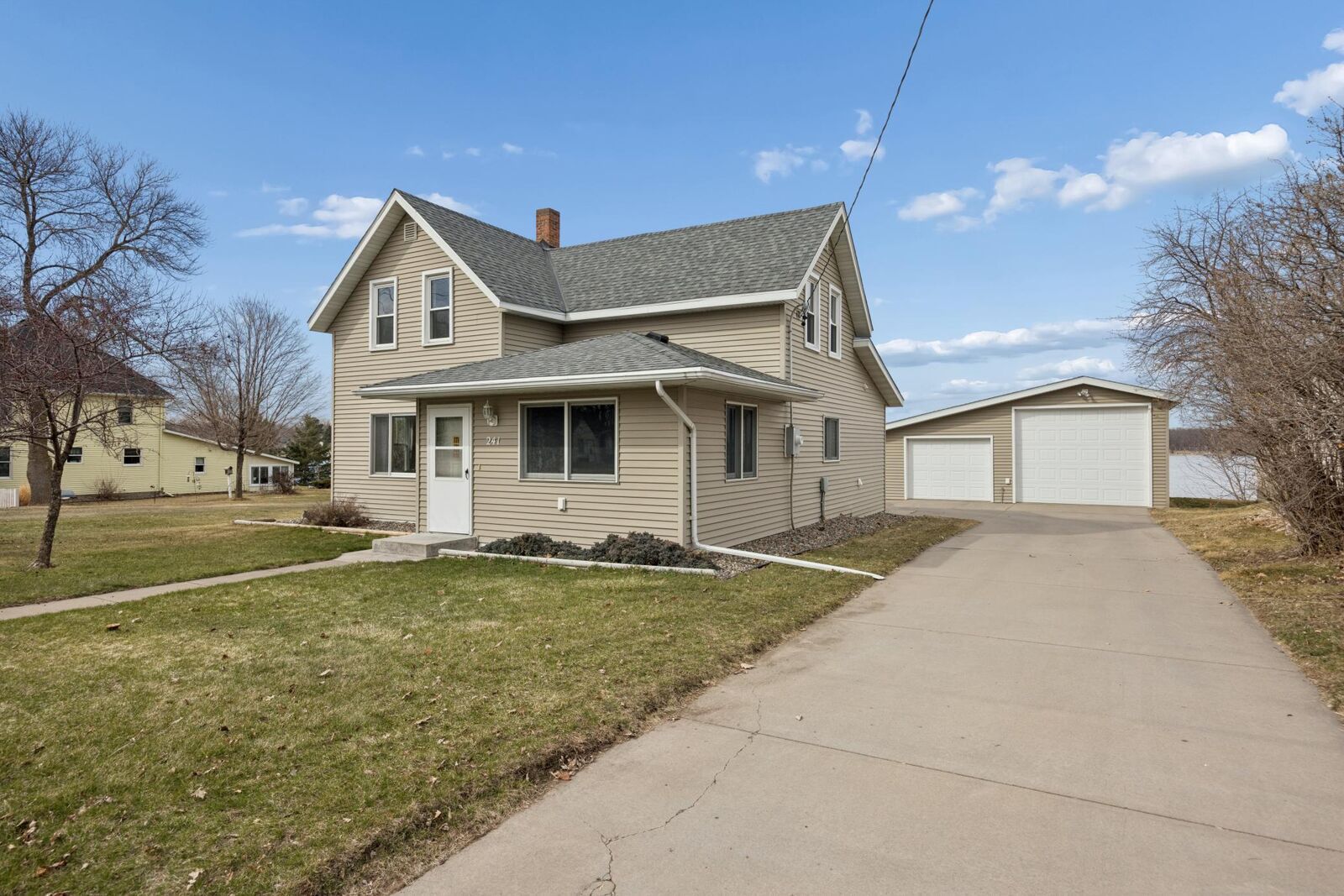 Property Photo:  241 Lake Avenue  MN 56307 