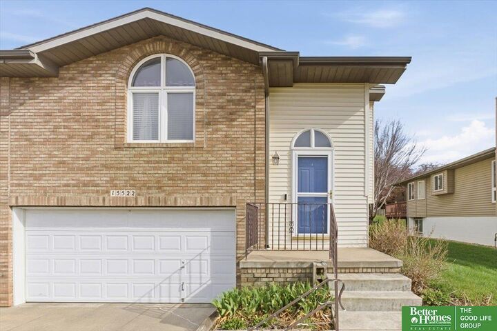 Property Photo: 15522 Burdette Street NE 68116