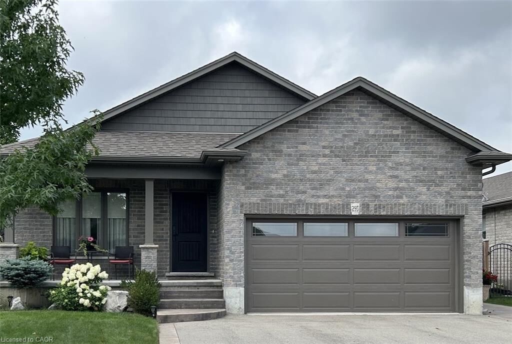 Property Photo: 295 Courtland Street ON N4B 0A7