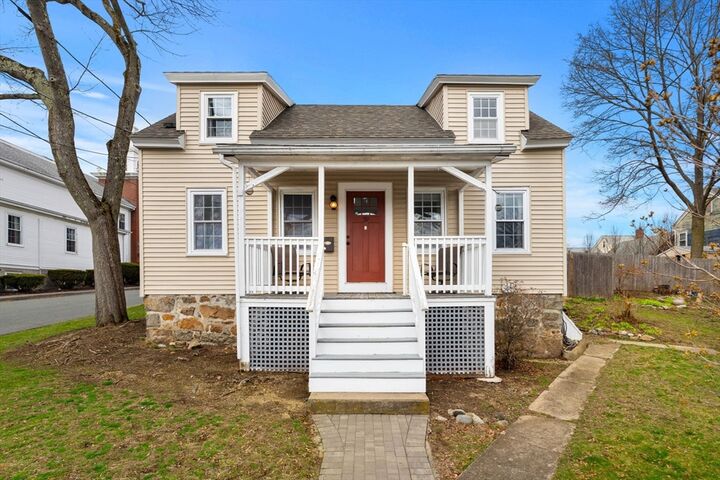 Property Photo:  39 Chestnut St  MA 01960 