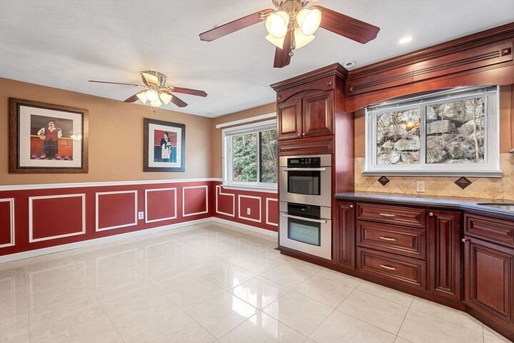 Property Photo:  23 Pebble Pl 23  MA 02148 