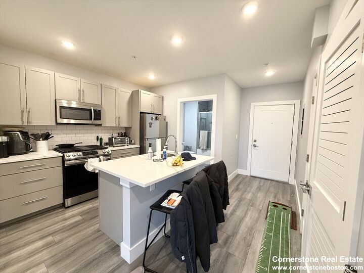 Property Photo: 55 West 5th St 609 MA 02127