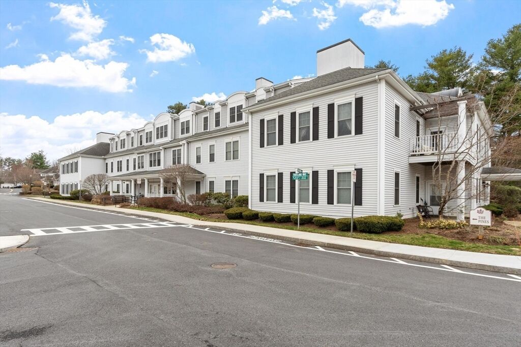 Property Photo:  27 Hartland Way 309  MA 01720 