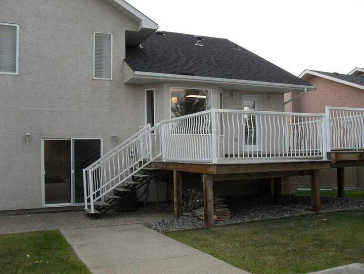 Property Photo: 505 4th Street NE AB T0H 2M0