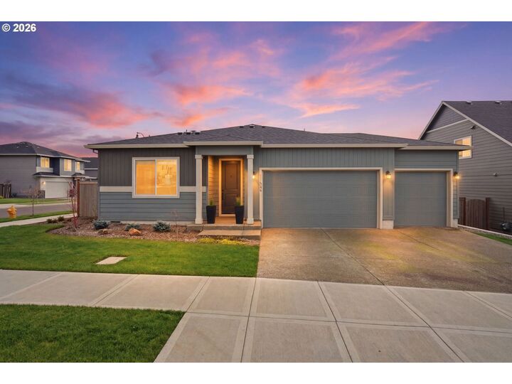 Property Photo:  11664 SE Crown Point Way  OR 97086 