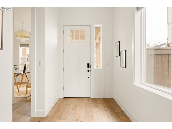 Property Photo: 2744 Dahlia Dr OR 97068