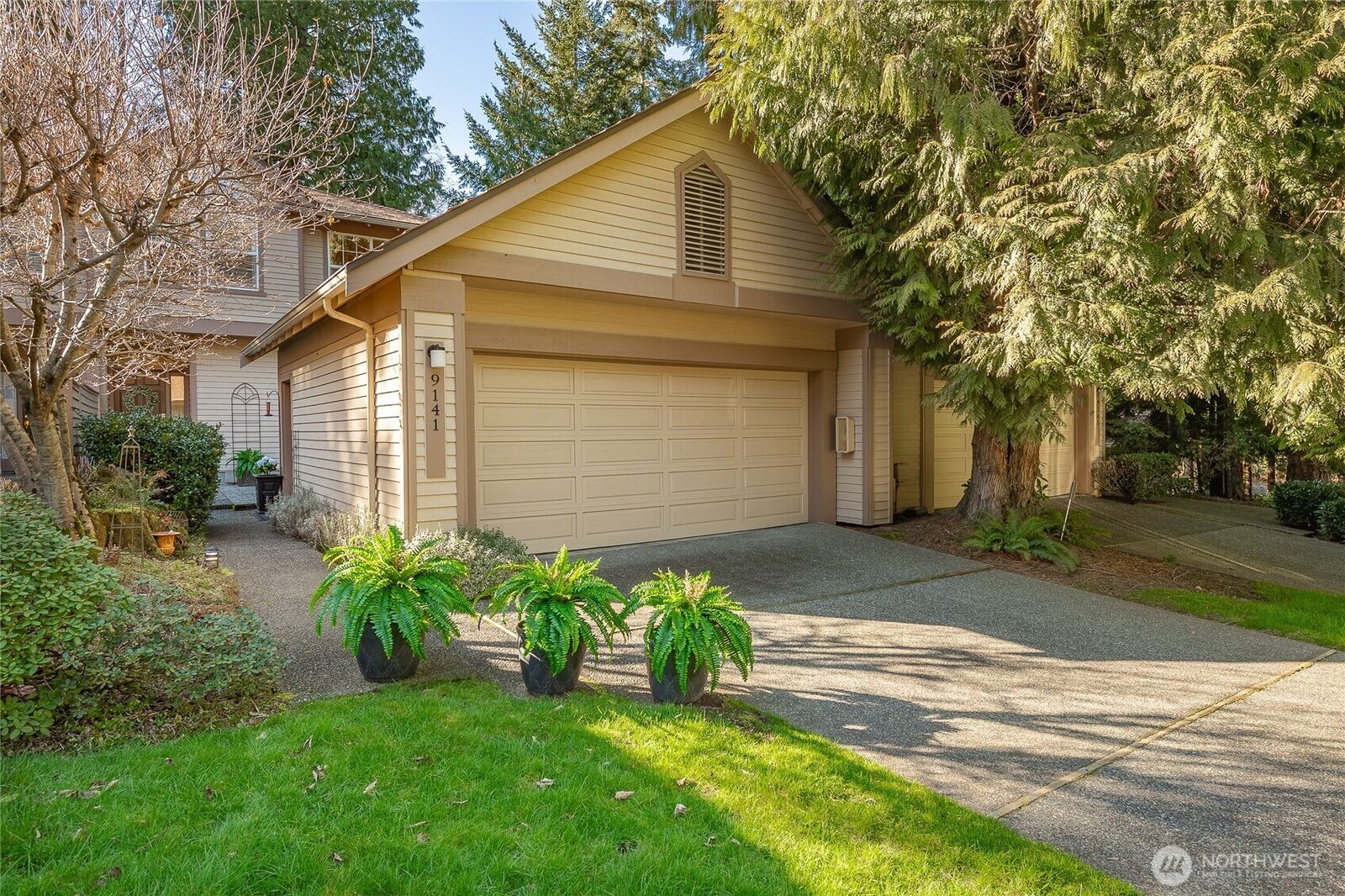 Property Photo: 9141 Gleneagle Drive 5 WA 98230