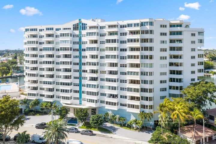 Property Photo: 333 Sunset Drive 505 FL 33301