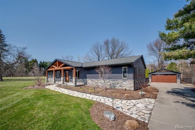 Property Photo:  2775 E Square Lake Road  MI 48085 