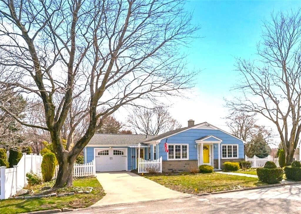 Property Photo: 4 Meadowcrest Drive RI 02864
