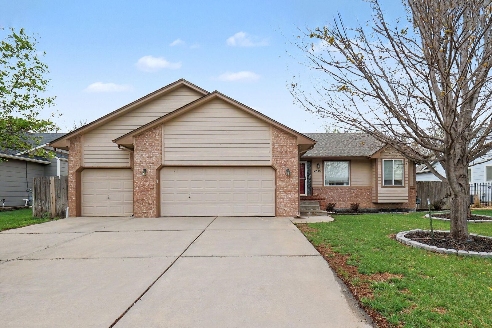 Property Photo:  2315 N Brandon Cir  KS 67226 
