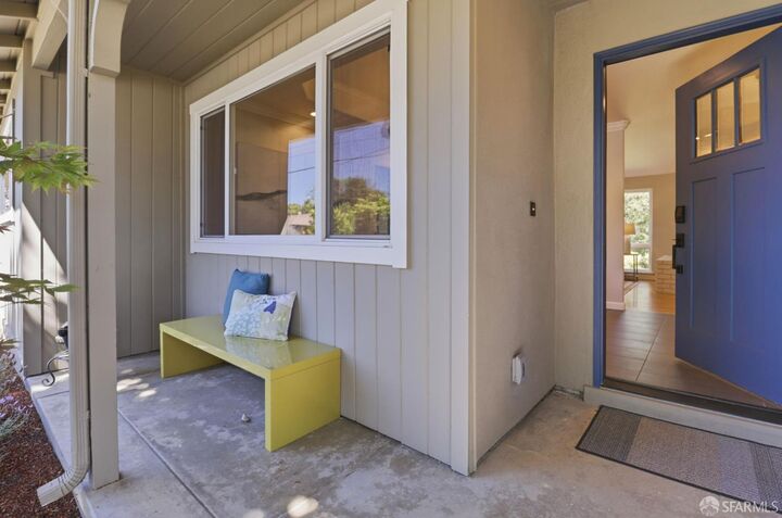 Property Photo: 2117 Queens Lane CA 94402