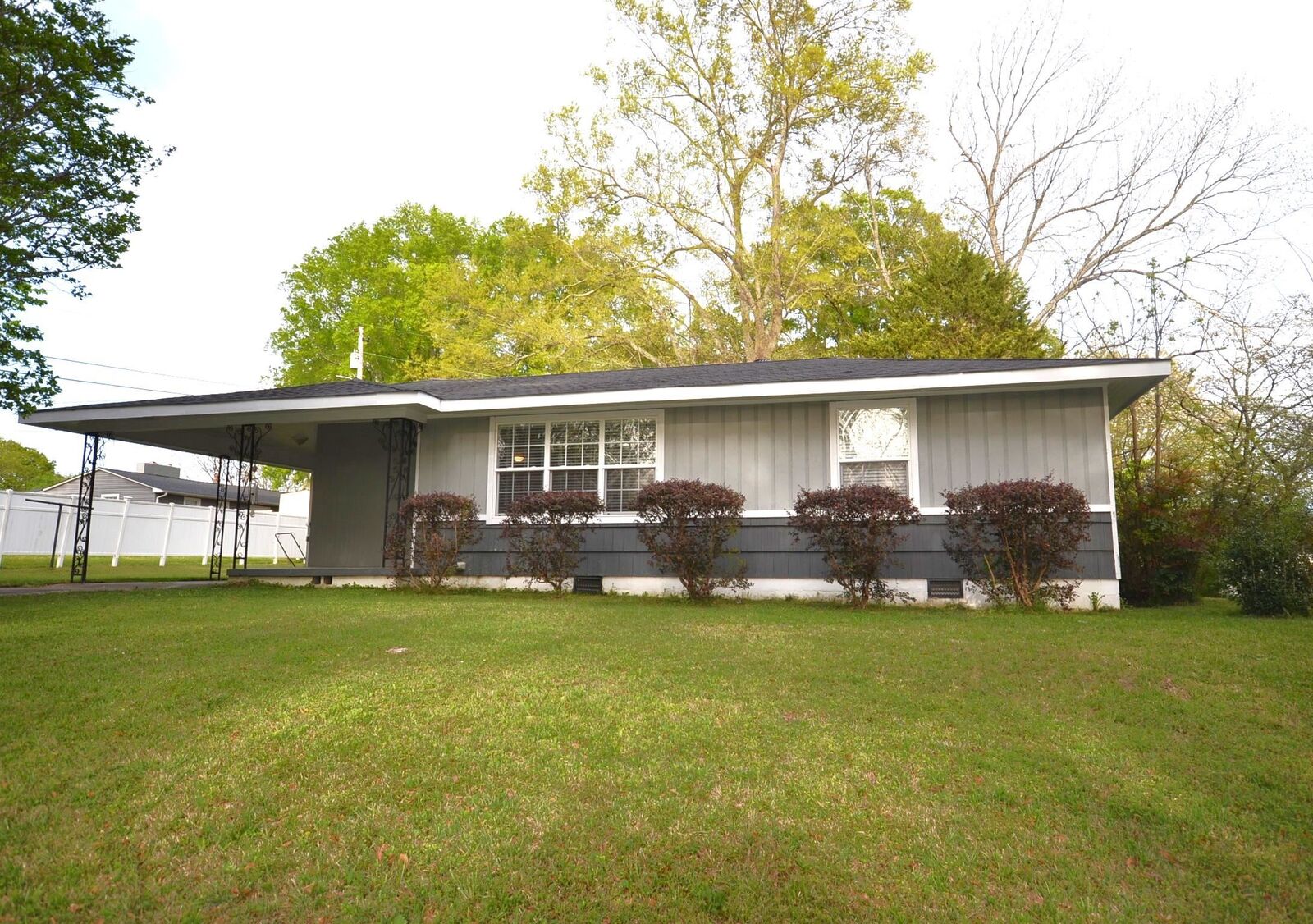 Property Photo: 1006 Ave F SE AL 35055 - CULLMAN