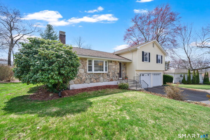 Property Photo:  93 Crestridge Drive  CT 06066 
