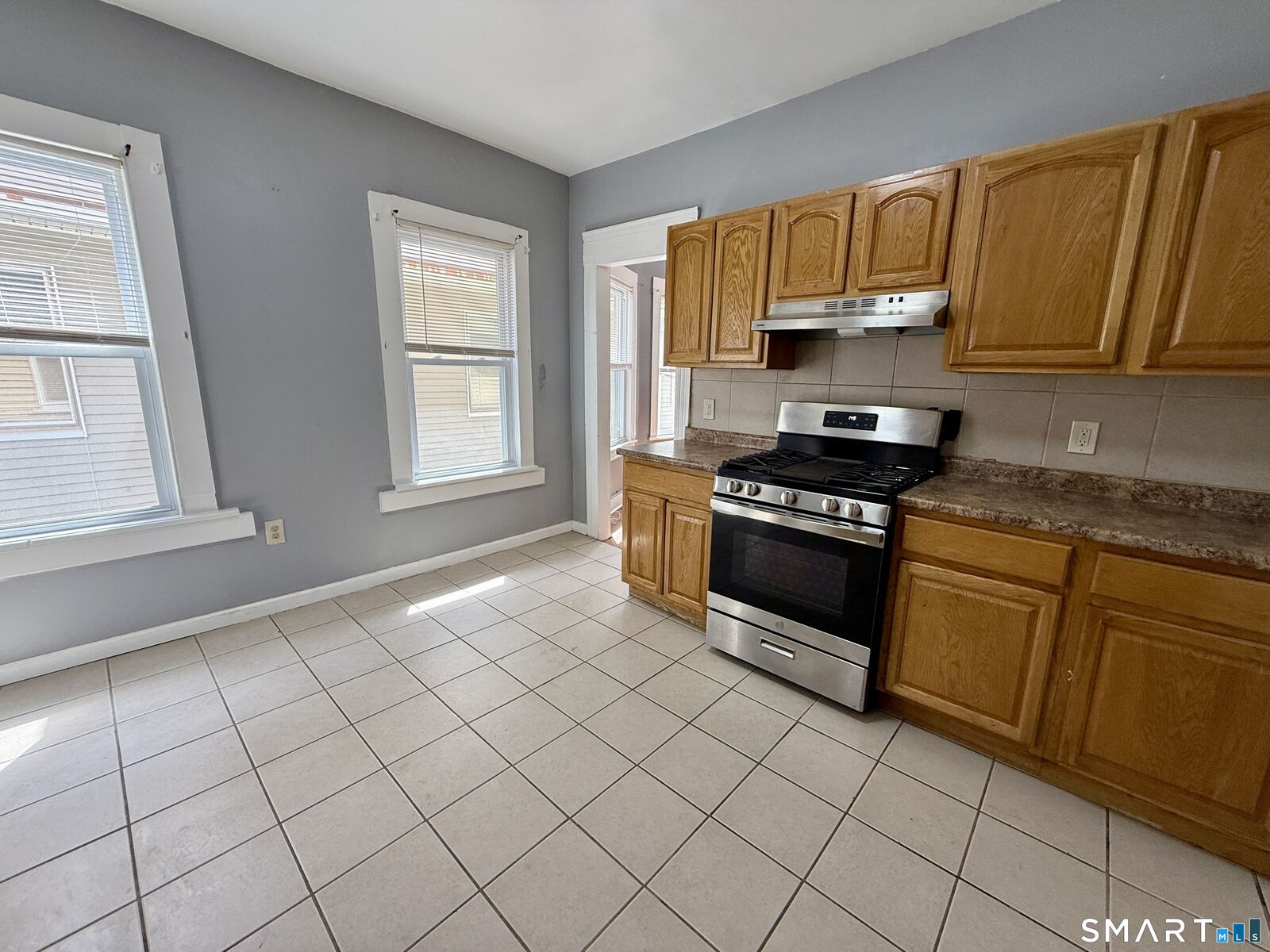Property Photo:  202 Sixth Street 2nd Fl  CT 06607 