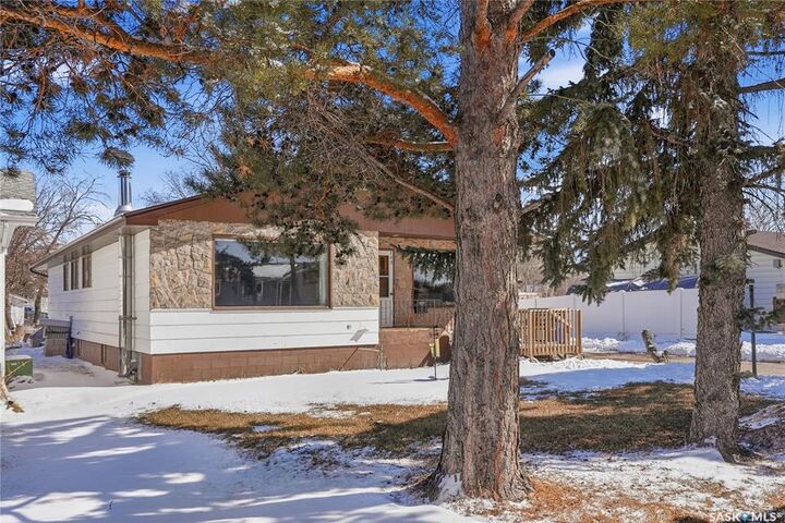 Property Photo:  307 Main Street  SK S0L 0P0 