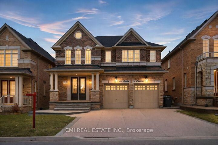 42 Valleybrook Crescent — photo 1