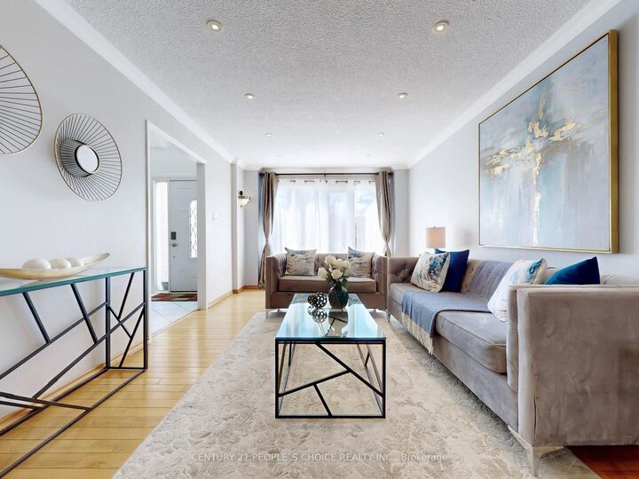 Property Photo:  5992 Ladyburn Crescent  ON L5M 4V9 