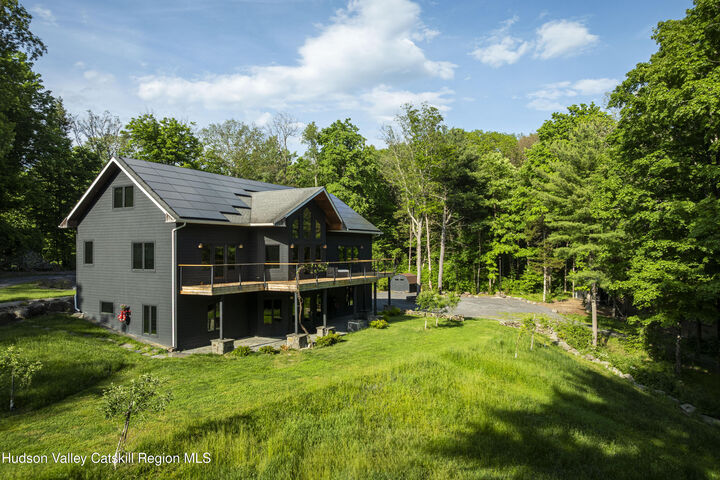 Property Photo: 592 Swartekill NY 12561