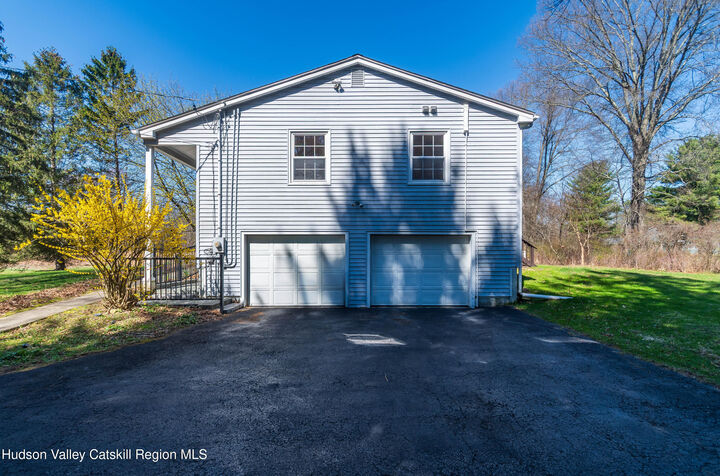 Property Photo:  7 Lynn  NY 12561 
