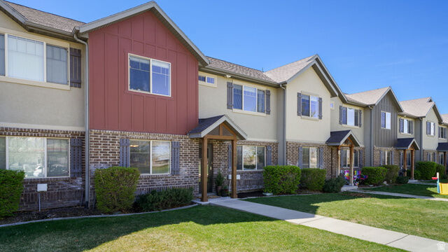 Property Photo:  1135 W 100 S  UT 84663 