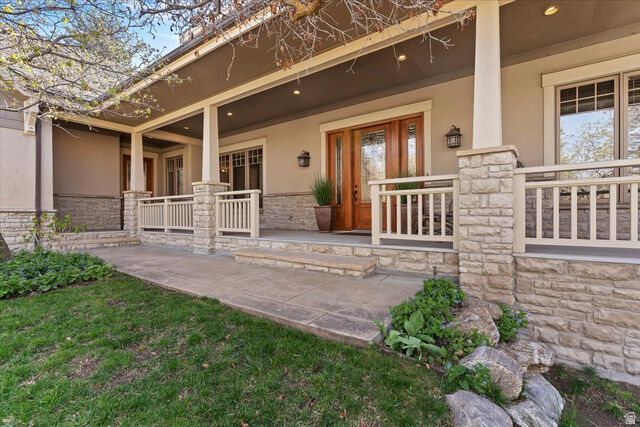 Property Photo: 5074 Iroquois Way UT 84403