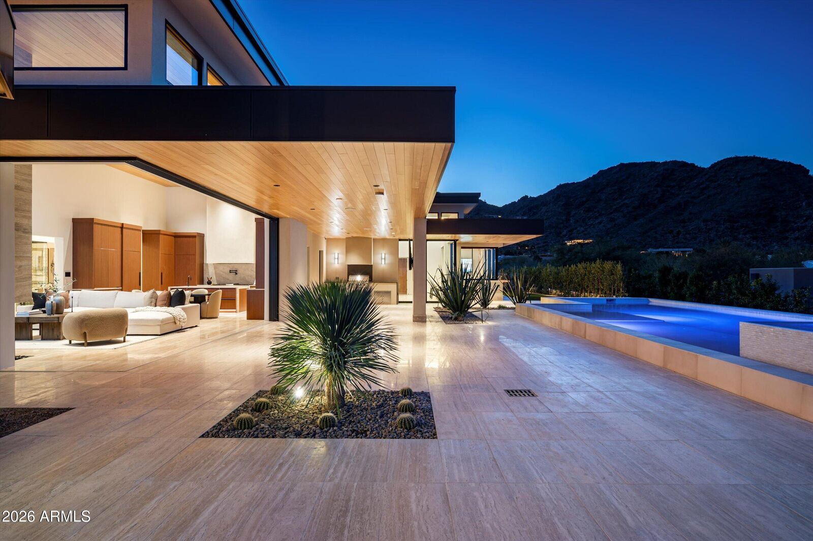 Property Photo: 6200 E Quartz Mountain Road AZ 85253