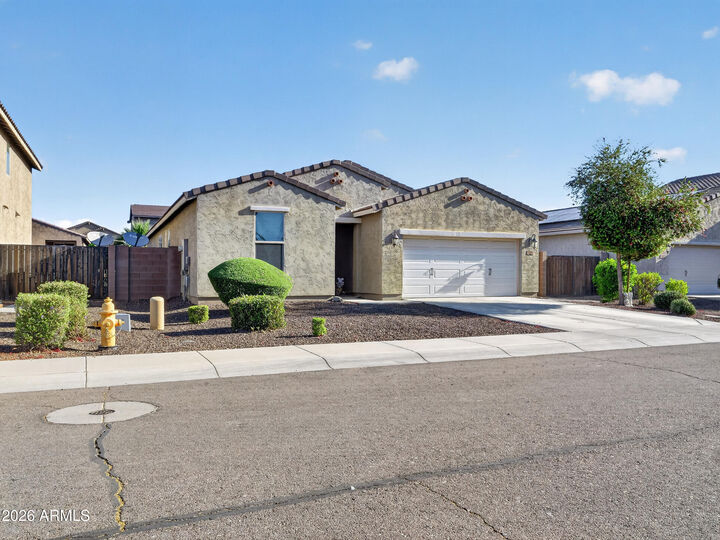Property Photo: 202 E Santori Drive AZ 85140