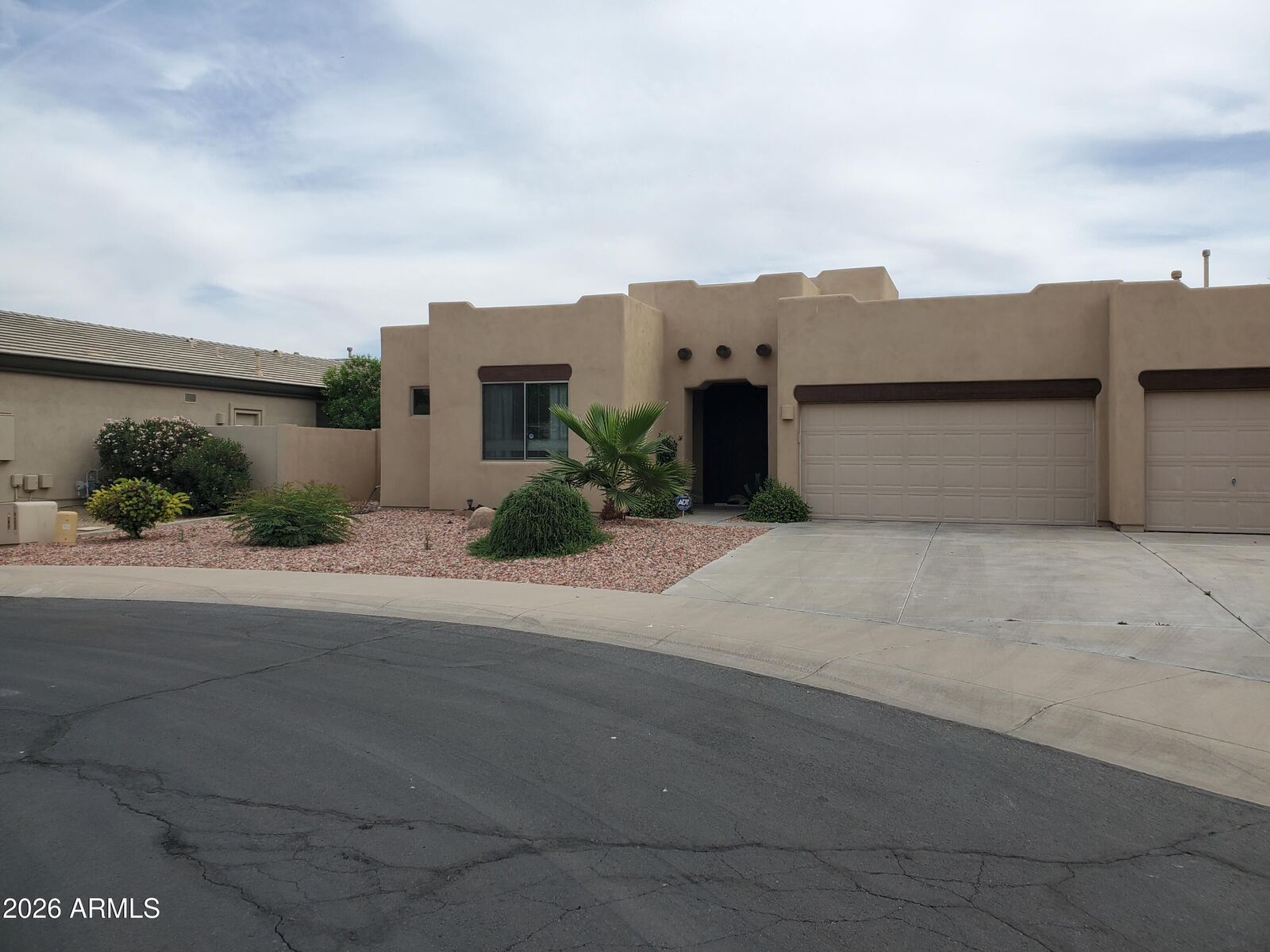 Property Photo: 14697 W Edgemont Avenue AZ 85395