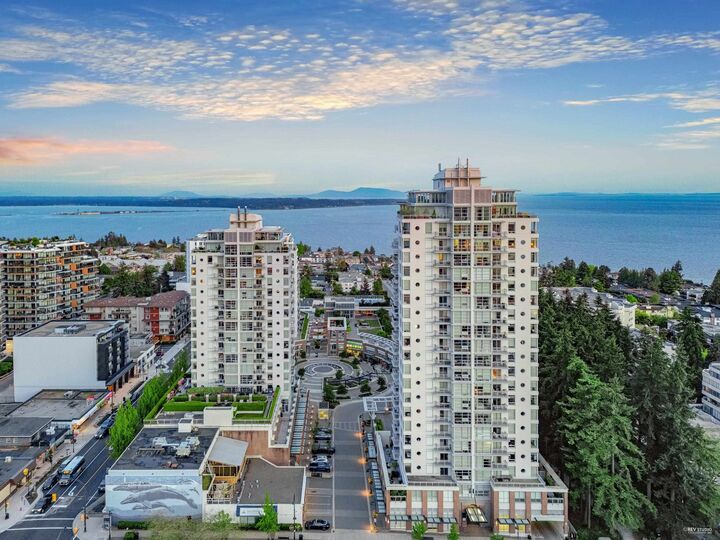 Property Photo: 15152 Russell Avenue 1904 BC V4B 0A3