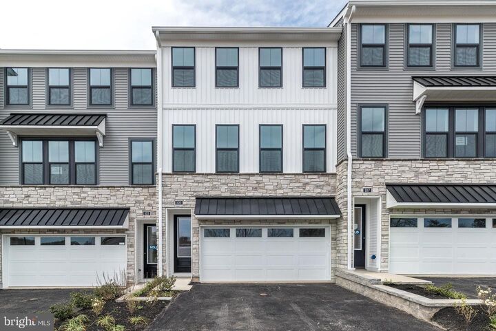 Property Photo:  105 Brianna Court  PA 18914 