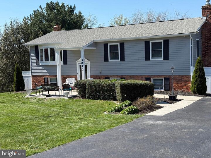 Property Photo:  5010 Lee Hill Circle  MD 21770 