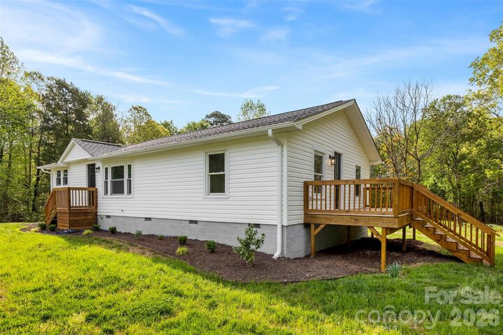 Property Photo: 858 High Shoals Church Road NC 28114