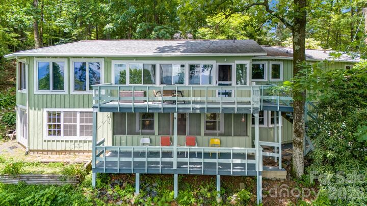 Property Photo:  203 Laurel Lane  NC 28749 