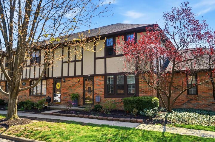 Property Photo:  673 Olde Towne Avenue  OH 43214 