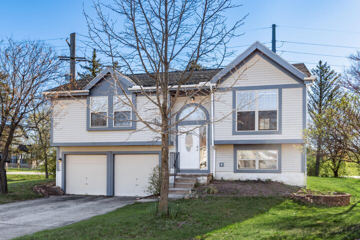 Property Photo: 860 Slagle Place OH 43119