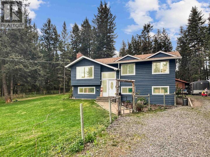 Property Photo: 5047 Easzee Drive BC V0K 2Z0
