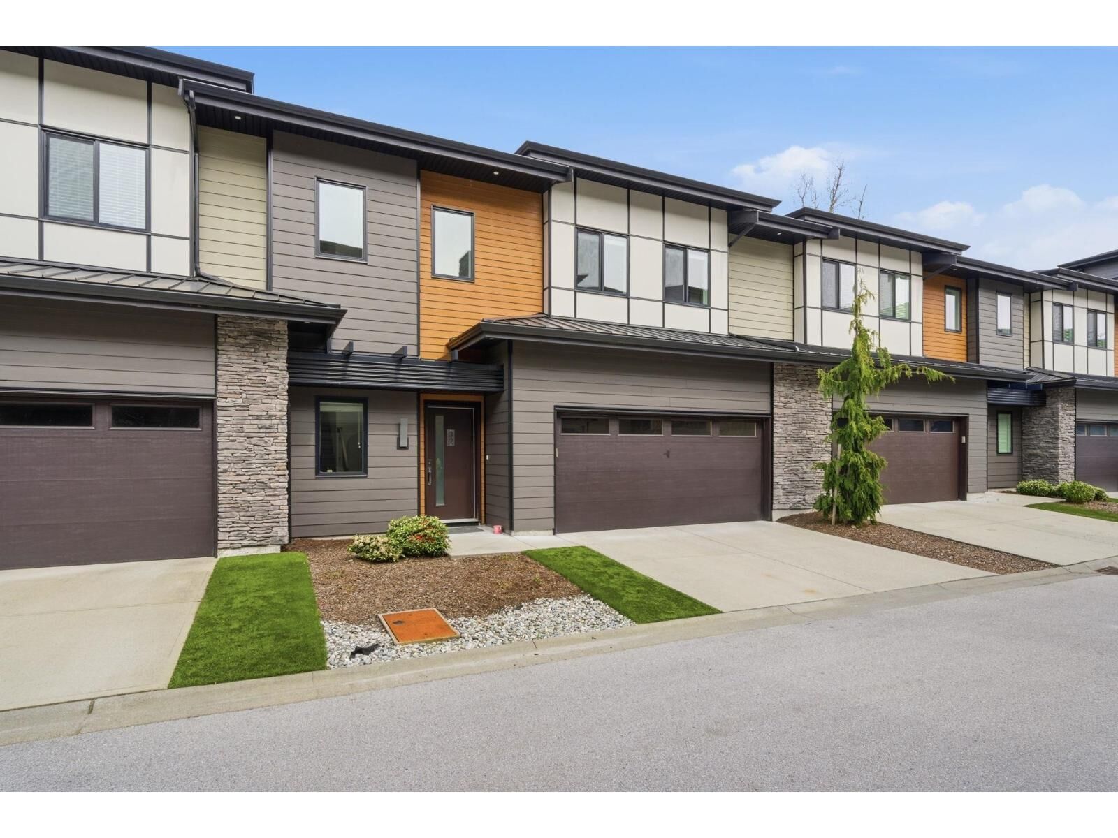 Property Photo:  33209 Cherry Avenue 32  BC V2V 0G8 