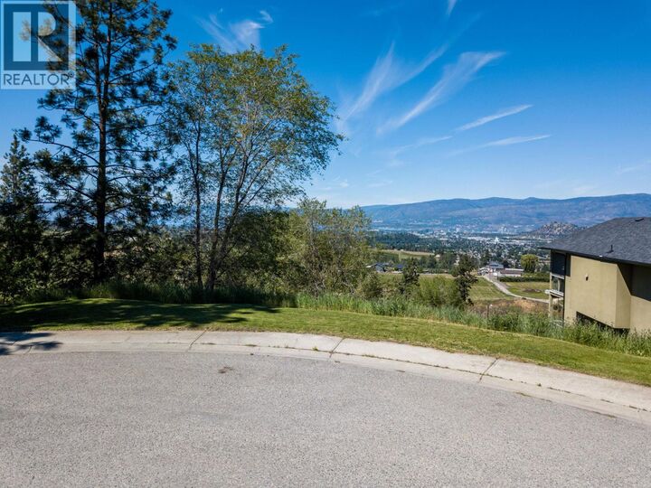 Property Photo:  952 Ackerman Court  BC V1X 7L2 