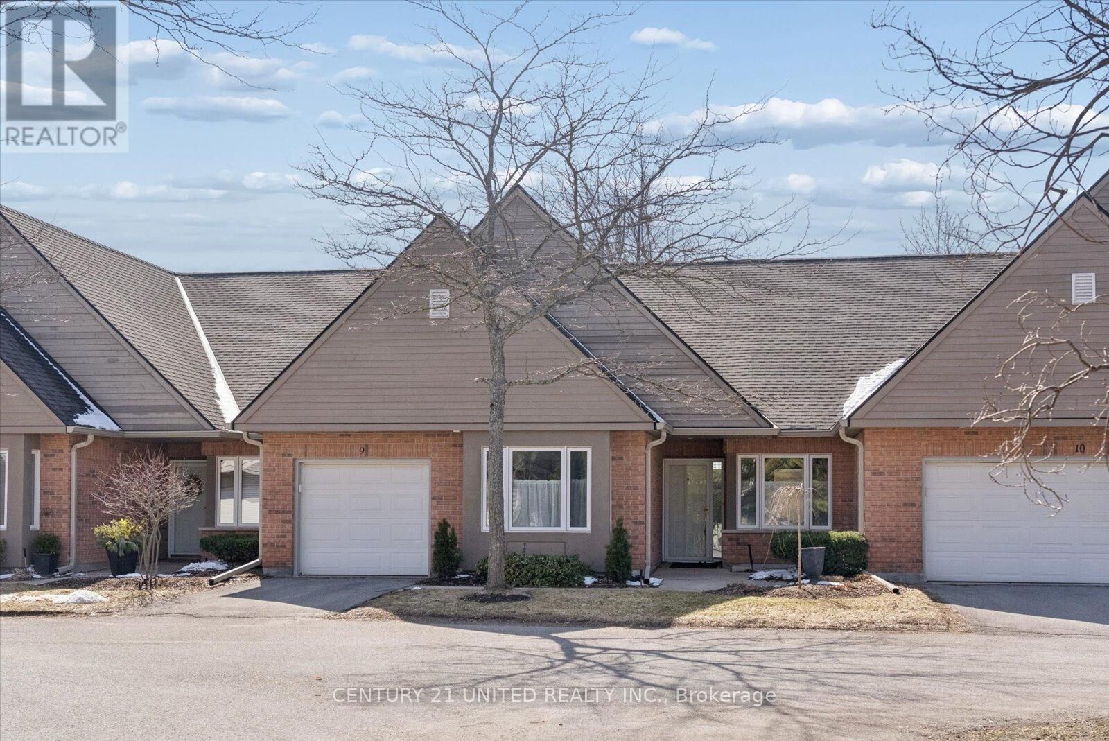 Property Photo:  1850 Cherryhill Road 9  ON K9K 2E3 