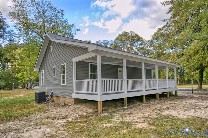Property Photo:  205 Neck O Land Road  VA 23185 