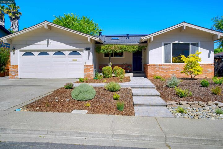 Property Photo:  352 Donegal Way  CA 94553 