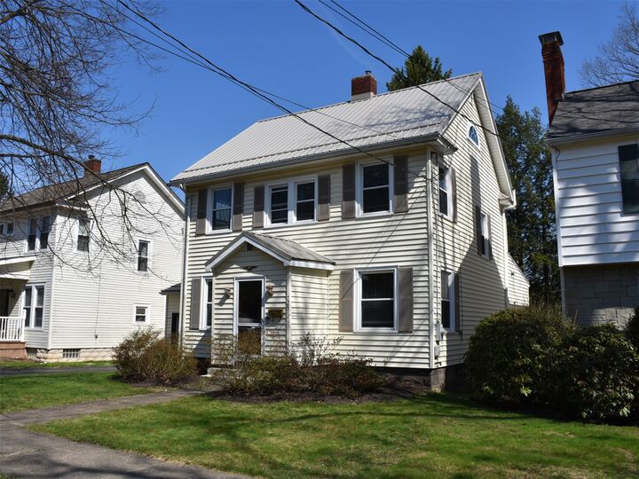 Property Photo:  725 Maple Street  PA 16335 