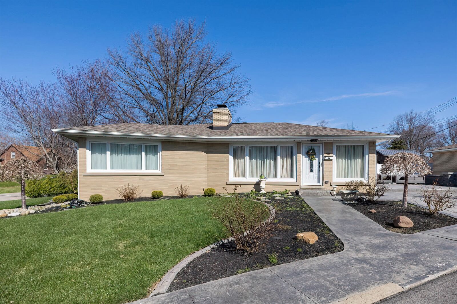 Property Photo: 1884 E 2nd Street PA 16511
