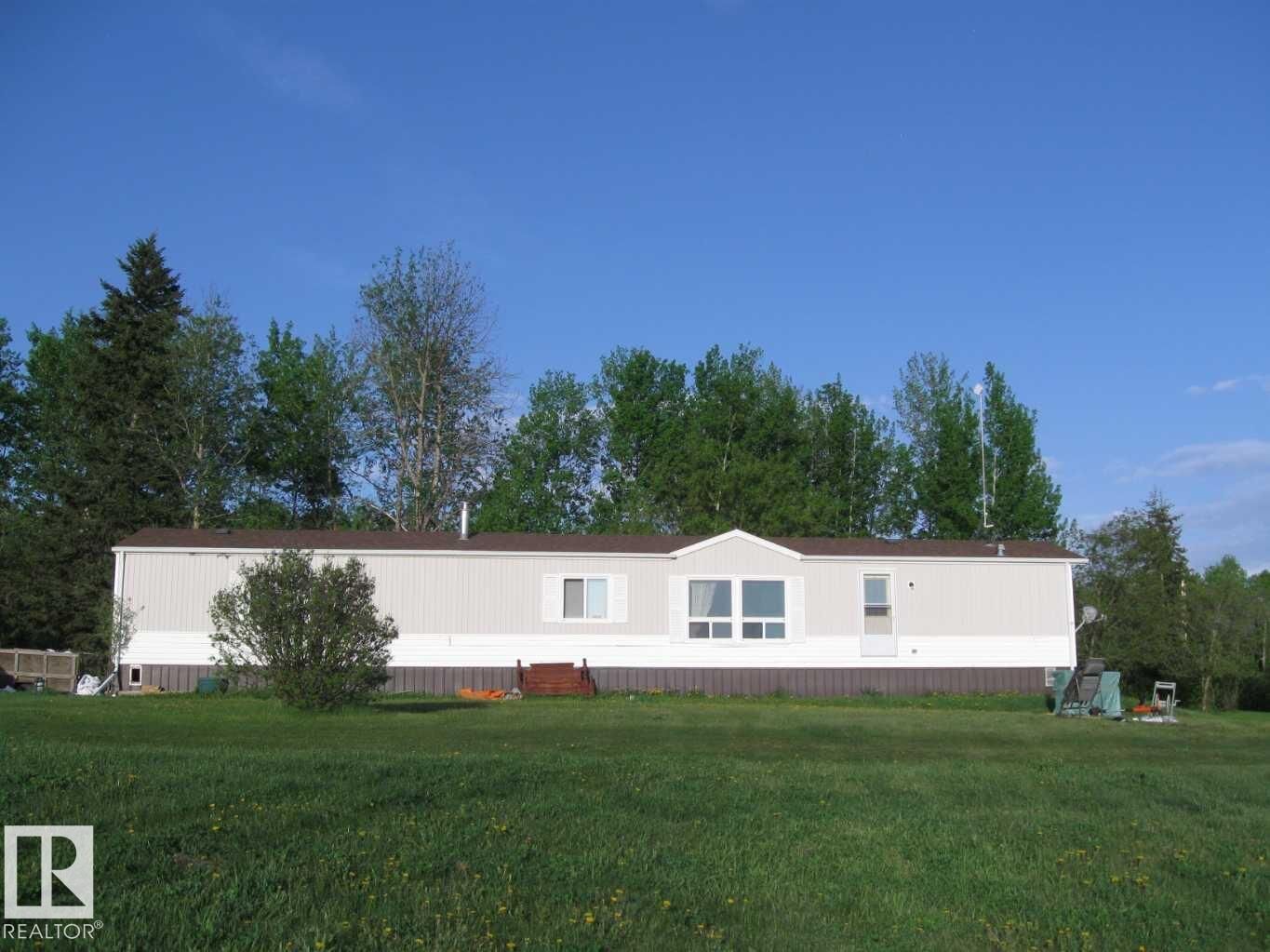 Property Photo: 50124 Range Road 203 AB T0B 4J2