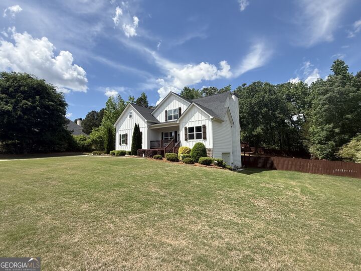 Property Photo:  297 Huntington Way  GA 30292 