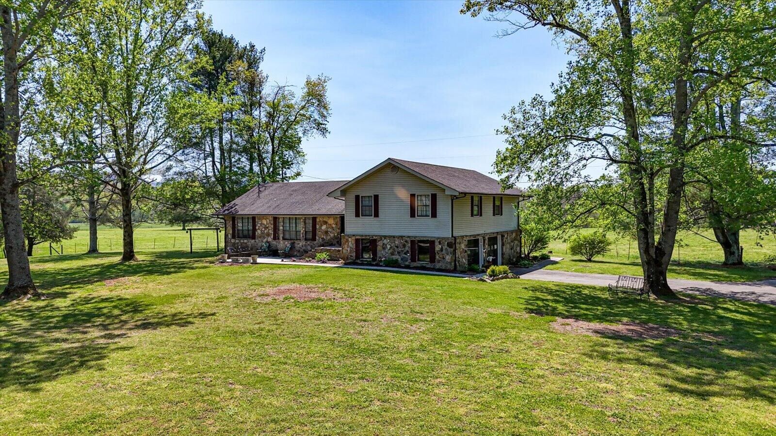 Property Photo:  487 Hackworth Road  TN 37397 