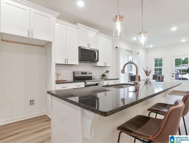 Property Photo:  0377 Shiloh Creek Drive  AL 35040 